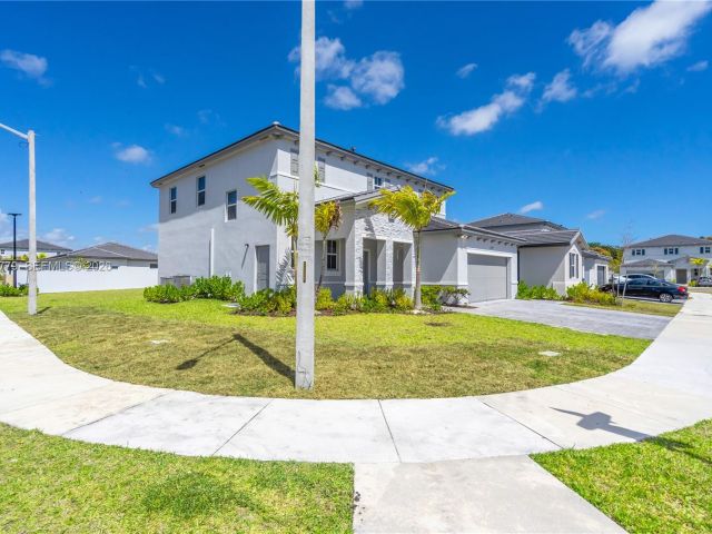 Home for sale at 13629 SW 186th Ln - photo 7526676