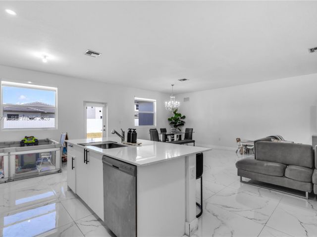 Home for sale at 13629 SW 186th Ln - photo 7526684