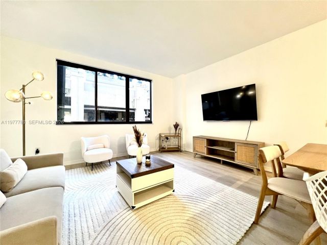 Apartment for rent  Unit #202 - photo 7469656