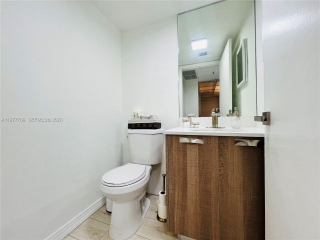 Apartment for rent  Unit #202 - photo 7469662