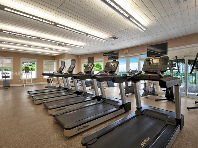 Apartment for rent  Unit #PH06 - photo 7506534