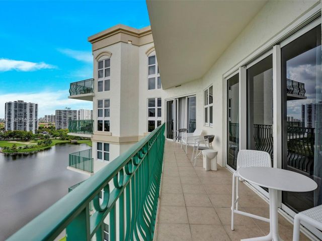 Apartment for rent  Unit #PH06 - photo 7506536