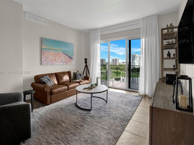 Apartment for rent  Unit #PH06 - photo 7506541