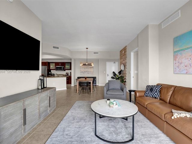 Apartment for rent  Unit #PH06 - photo 7506542