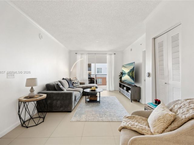 Apartment for sale  Unit #1810 - photo 7512643