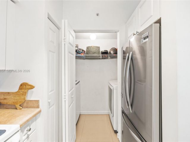 Apartment for sale  Unit #1810 - photo 7512651