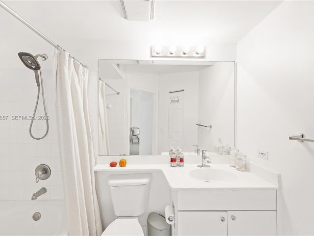 Apartment for sale  Unit #1810 - photo 7512659