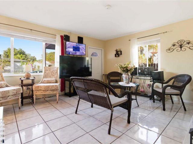 Home for sale at 380 NW 133rd St - photo 7517093