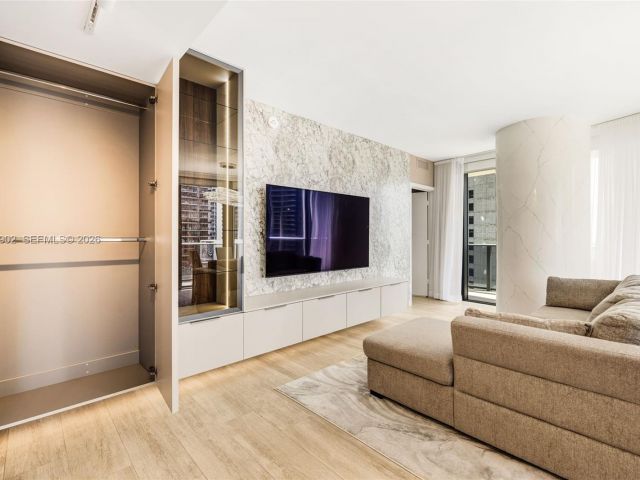 Apartment for rent  Unit #2303 - photo 7517184