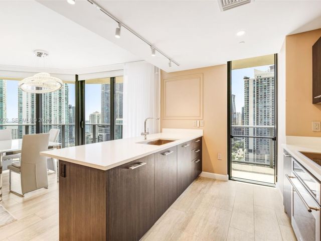 Apartment for rent  Unit #2303 - photo 7517188