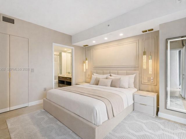 Apartment for rent  Unit #2303 - photo 7517204