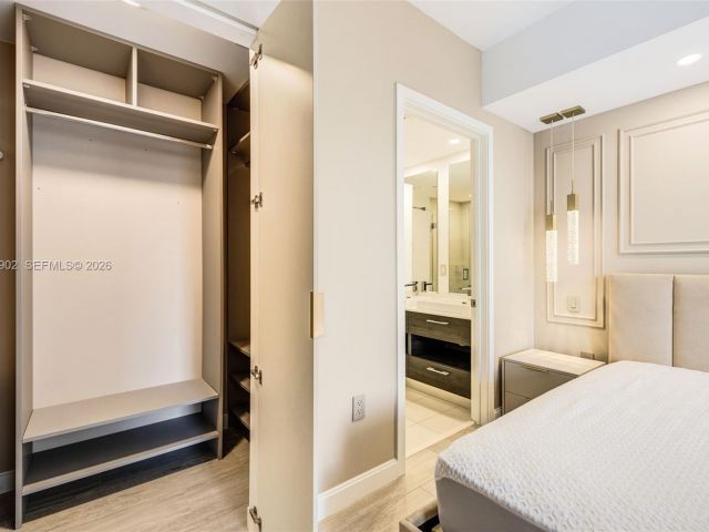 Apartment for rent  Unit #2303 - photo 7517213