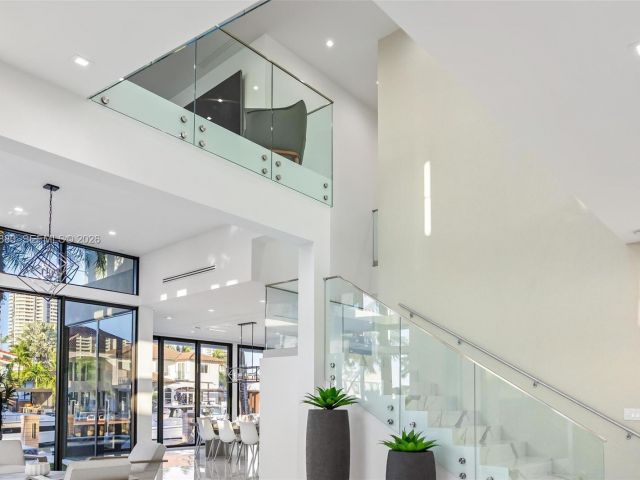 Home for rent at 3367 NE 168th St __ - photo 7481127