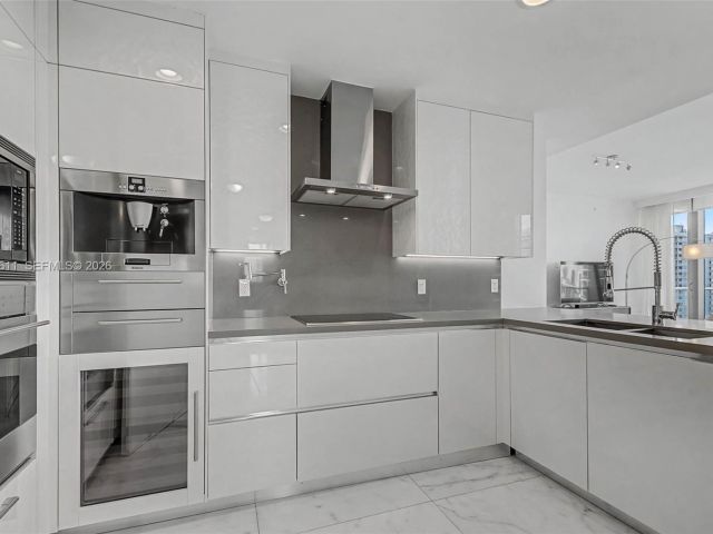 Apartment for sale  Unit #904 - photo 7498132