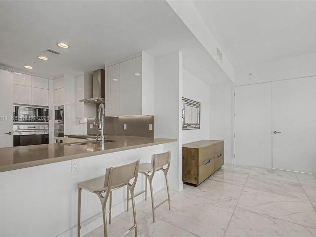 Apartment for sale  Unit #904 - photo 7498134