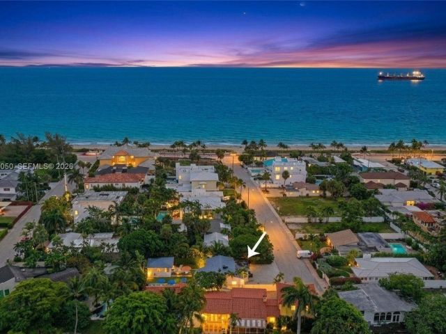 Home for rent at 3305 NE 16th Ct - photo 7518288