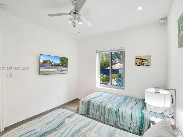 Home for rent at 3305 NE 16th Ct - photo 7518295