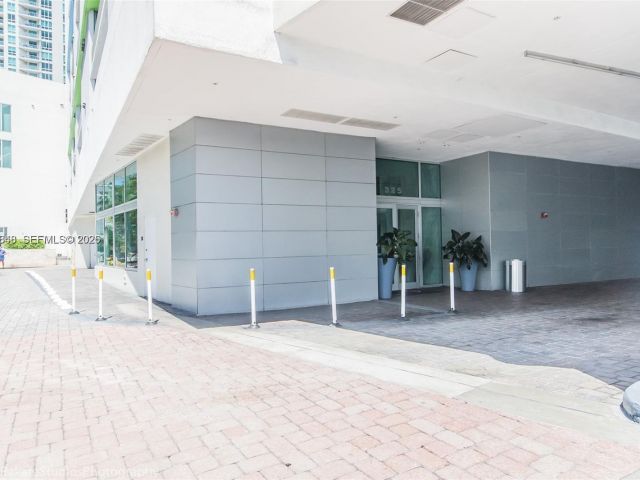 Apartment for rent  Unit #2415 - photo 7487249