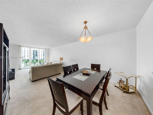 Apartment for sale  Unit #502 - photo 7491942