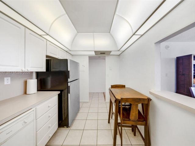 Apartment for sale  Unit #502 - photo 7491947