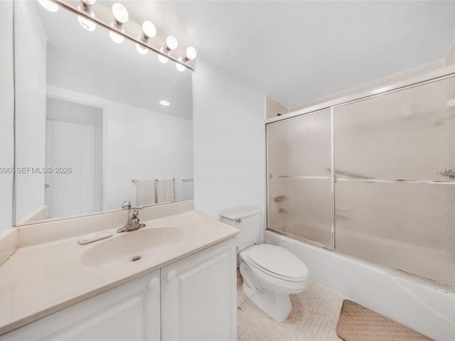 Apartment for sale  Unit #502 - photo 7491952