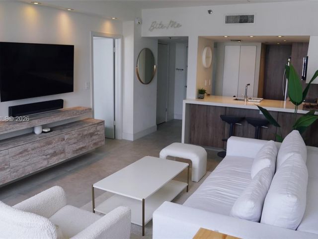 Apartment for sale  Unit #1711 - photo 7469789