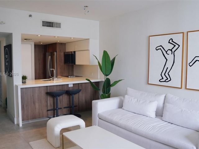 Apartment for sale  Unit #1711 - photo 7469792