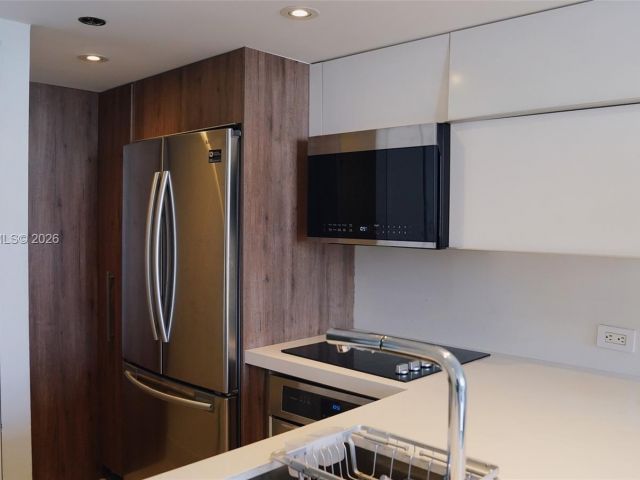 Apartment for sale  Unit #1711 - photo 7469795