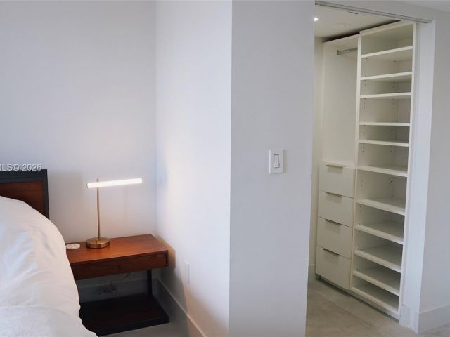 Apartment for sale  Unit #1711 - photo 7469805