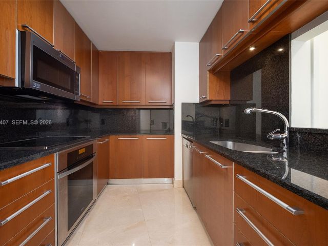 Apartment for sale  Unit #901 - photo 7471733