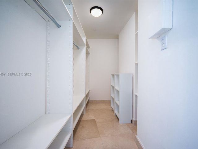 Apartment for sale  Unit #901 - photo 7471737