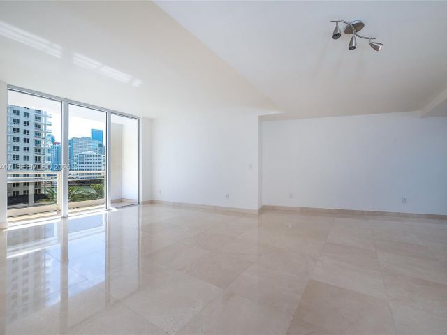 Apartment for sale  Unit #901 - photo 7471739