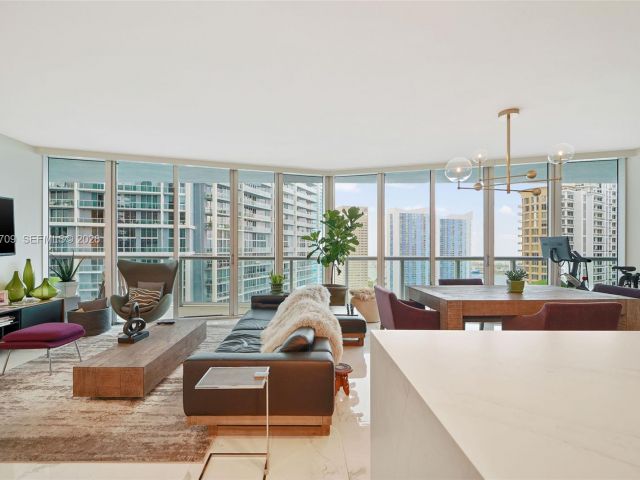 Apartment for rent  Unit #2804 - photo 7510841