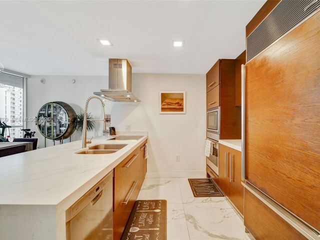 Apartment for rent  Unit #2804 - photo 7510843