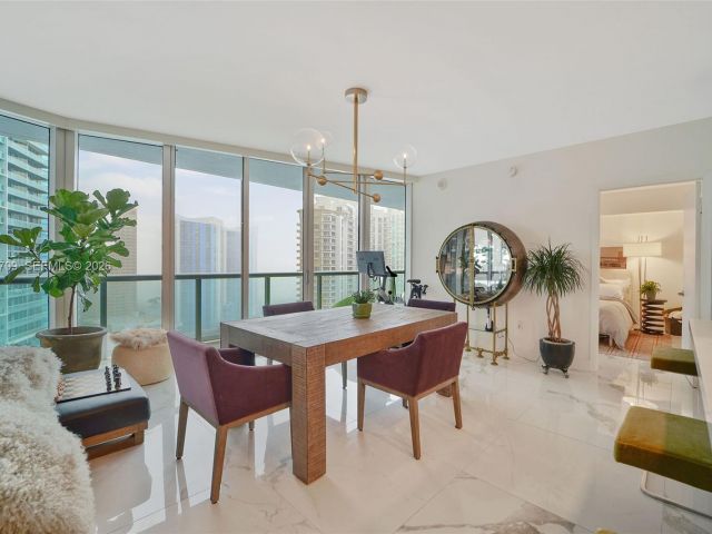 Apartment for rent  Unit #2804 - photo 7510848