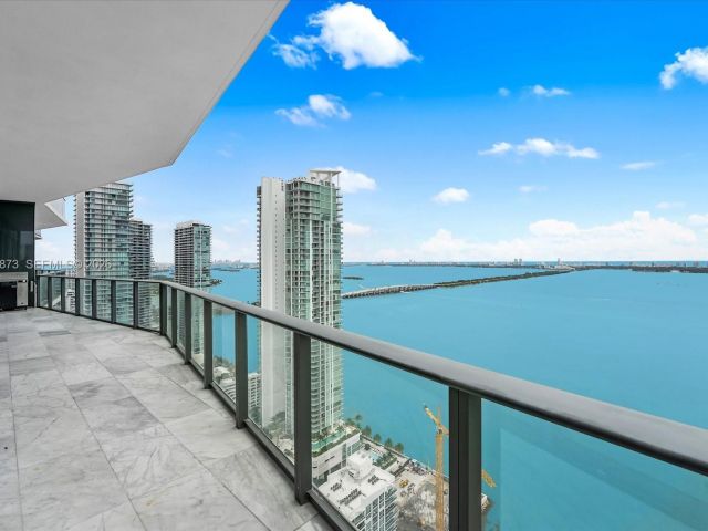 Apartment for rent  Unit #4104 - photo 7493393