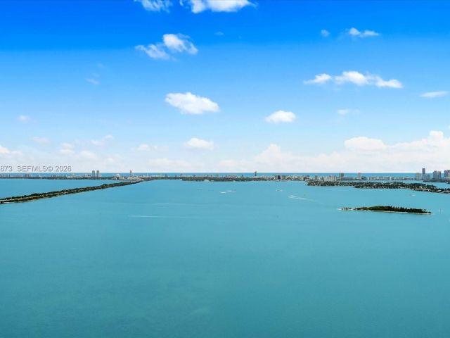 Apartment for rent  Unit #4104 - photo 7493394