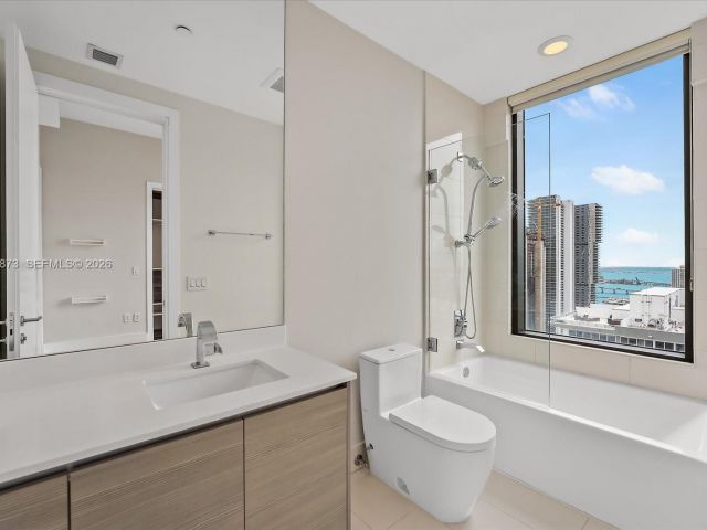 Apartment for rent  Unit #4104 - photo 7493409