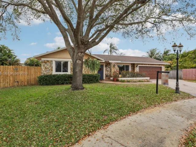 Home for sale at 11744 SW 53rd Ct - photo 7450934