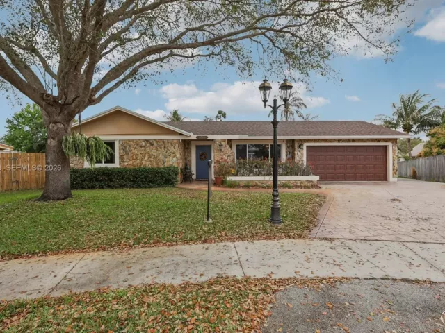 Home for sale at 11744 SW 53rd Ct - photo 7450920