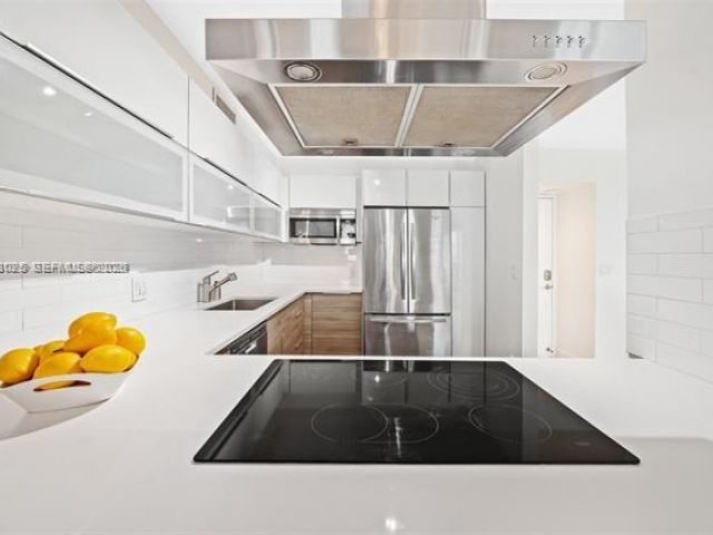 Apartment for rent  Unit #1407 - photo 7527575