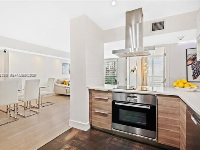 Apartment for rent  Unit #1407 - photo 7527578