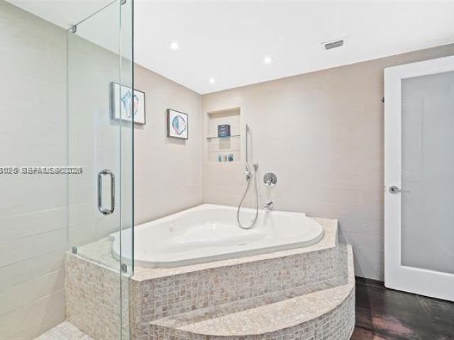 Apartment for rent  Unit #1407 - photo 7527584