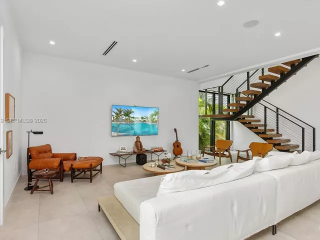 4-bedroom home for sale in Miami - 2225 SW 18th Ave - MondialRealty
