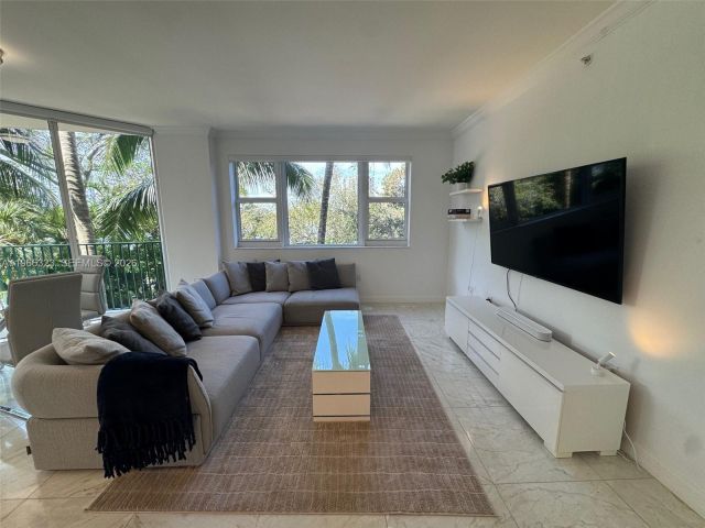 Apartment for rent  Unit #208 - photo 7506557