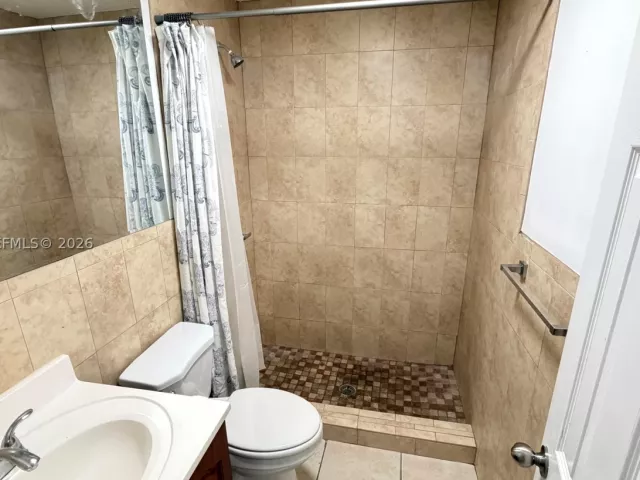 3-bedroom home for sale in Miami - 11249 SW 33rd Cir Pl - MondialRealty