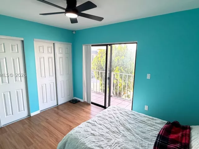 3-bedroom home for sale in Miami - 11249 SW 33rd Cir Pl - MondialRealty