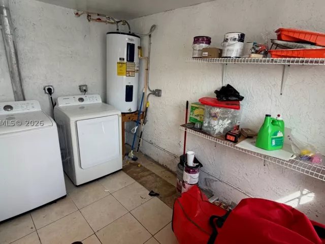 3-bedroom home for sale in Miami - 11249 SW 33rd Cir Pl - MondialRealty