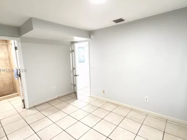 3-bedroom home for sale in Miami - 11249 SW 33rd Cir Pl - MondialRealty
