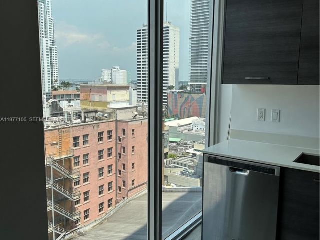 Apartment for rent  Unit #1410 - photo 7467807